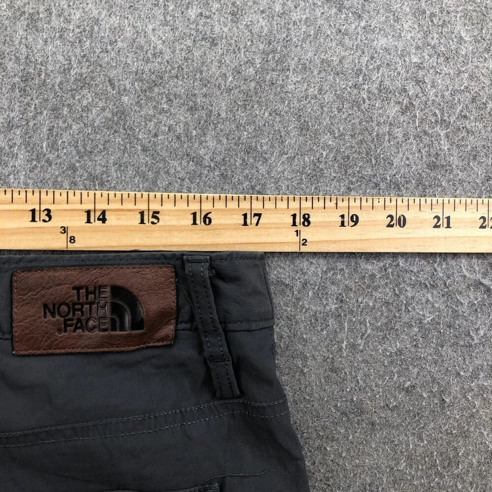 The North Face Pants Mens 34 Gray Chino Straight Leg Casual Microfiber